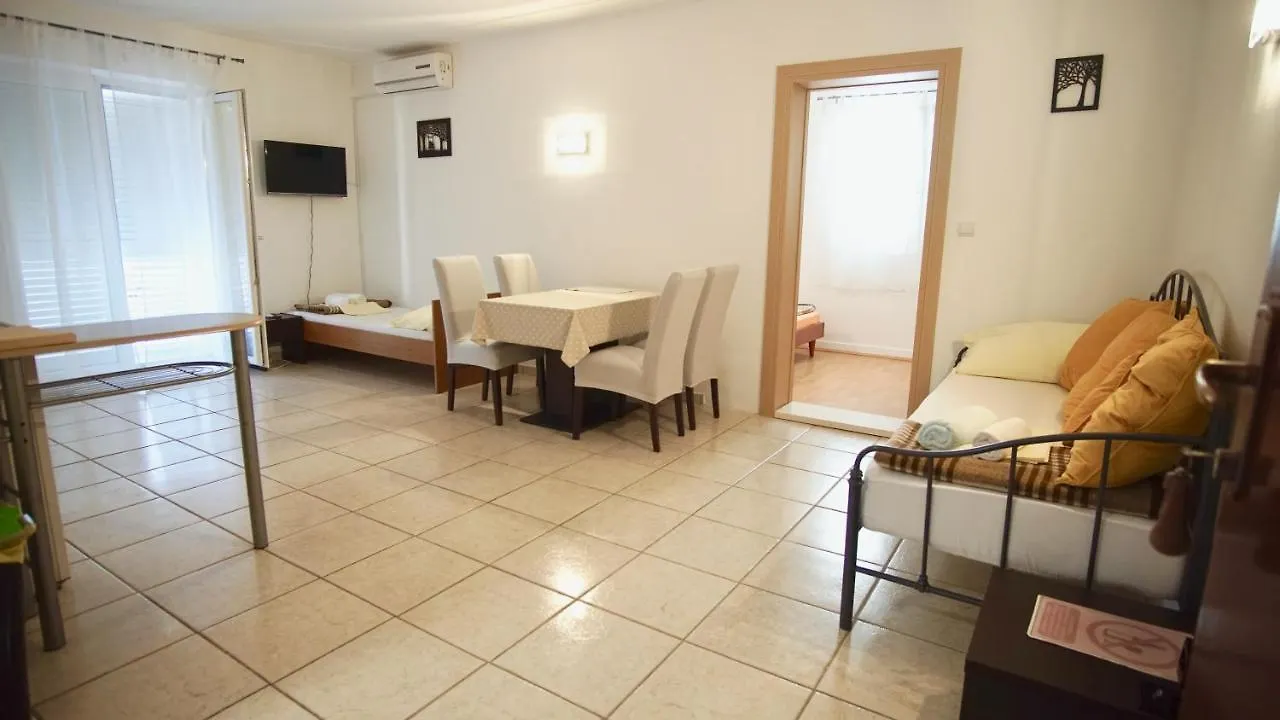 Apartments Victoria Trogir