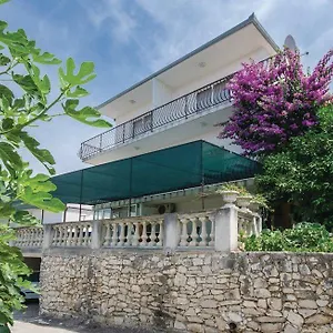  Apartament Ljubomir